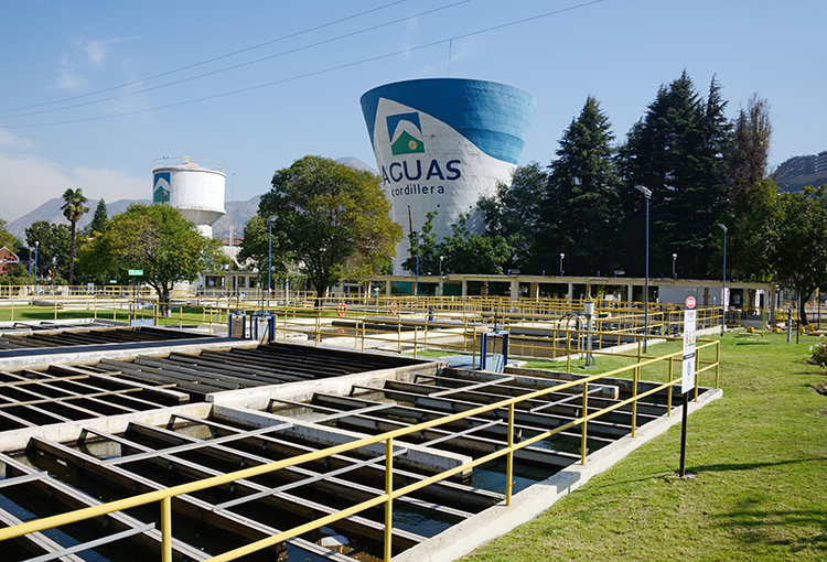 Aguas Andinas se declaró en alerta temprana preventiva por altas temperaturas y turbiedad del Maipo