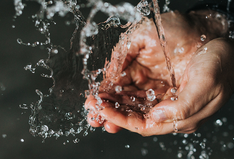 Consumo de agua potable se ha mantenido a la baja durante la pandemia